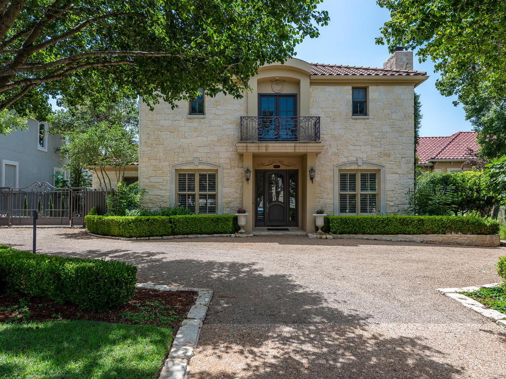 Barton Creek Austin Home for Sale 8909 Chalk Knoll Eve Kush